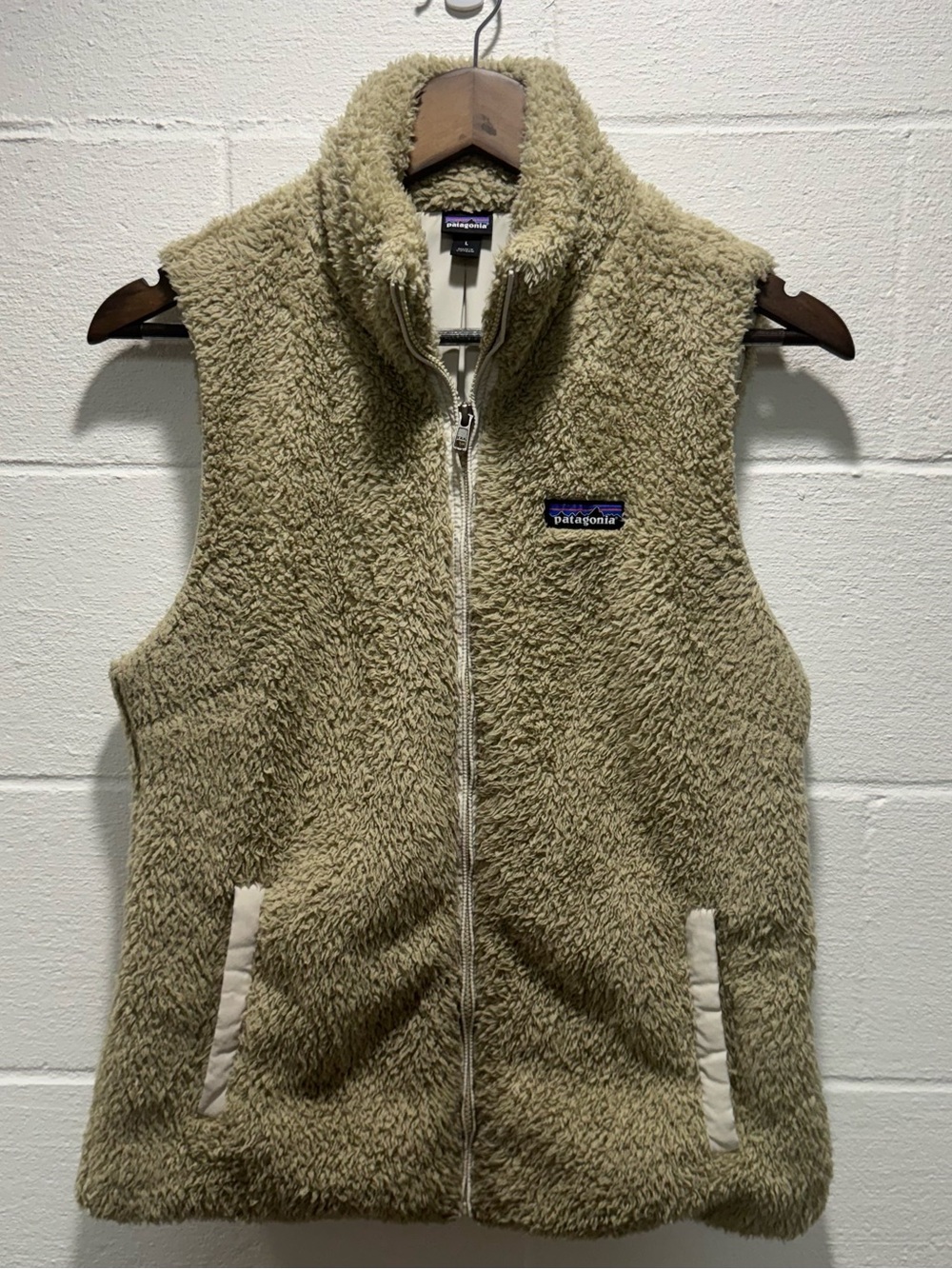 Patagonia Women’s Los Gatos Fleece Vest Sage Green Size L